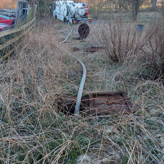 D&eacute;bouchage / Curage / Assainissement / Vidanges fosses G&eacute;rardmer 1