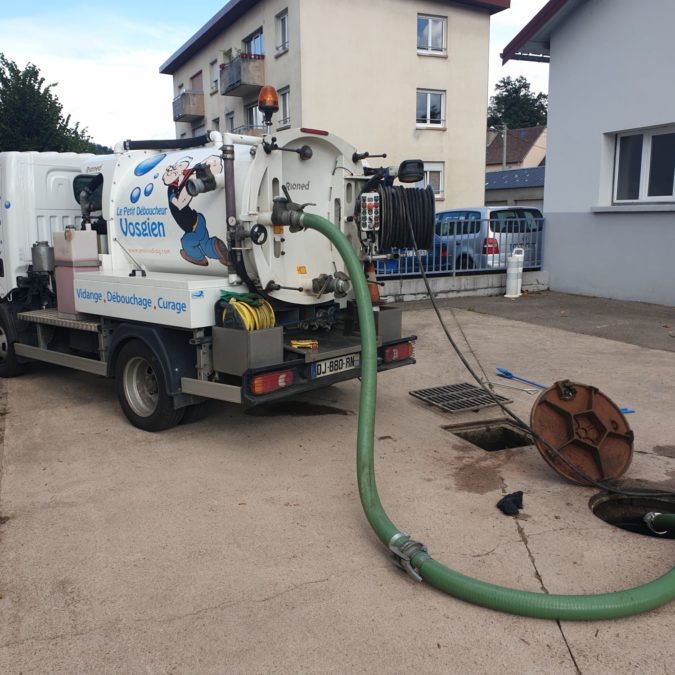 D&eacute;bouchage / Curage / Assainissement / Vidanges fosses Golbey 14